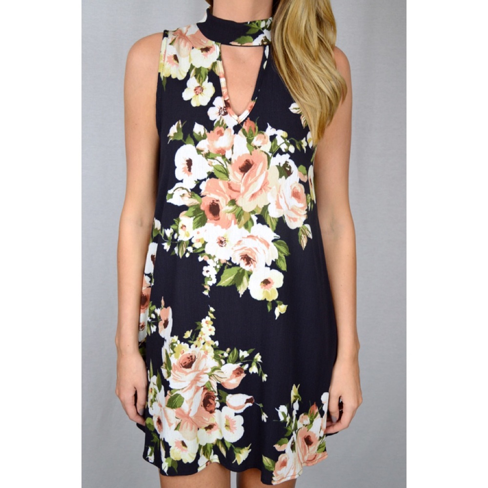 Black Floral Print Dress - Picture 2 of 5